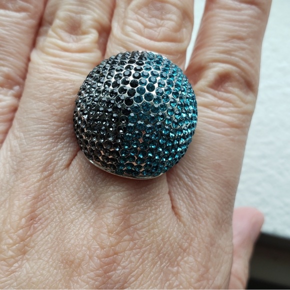 HENRI BENDEL Petite Debutante Cocktail Ring-Size 7 - Picture 1 of 4
